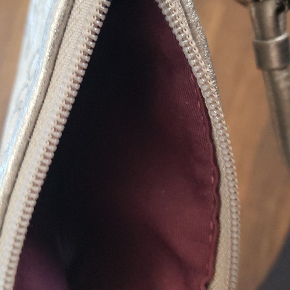 Coach wristlet, authentic. Silver grey - Picture 3 of 4